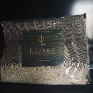 BRAND NEW Ralph Lauren Throw Blanket